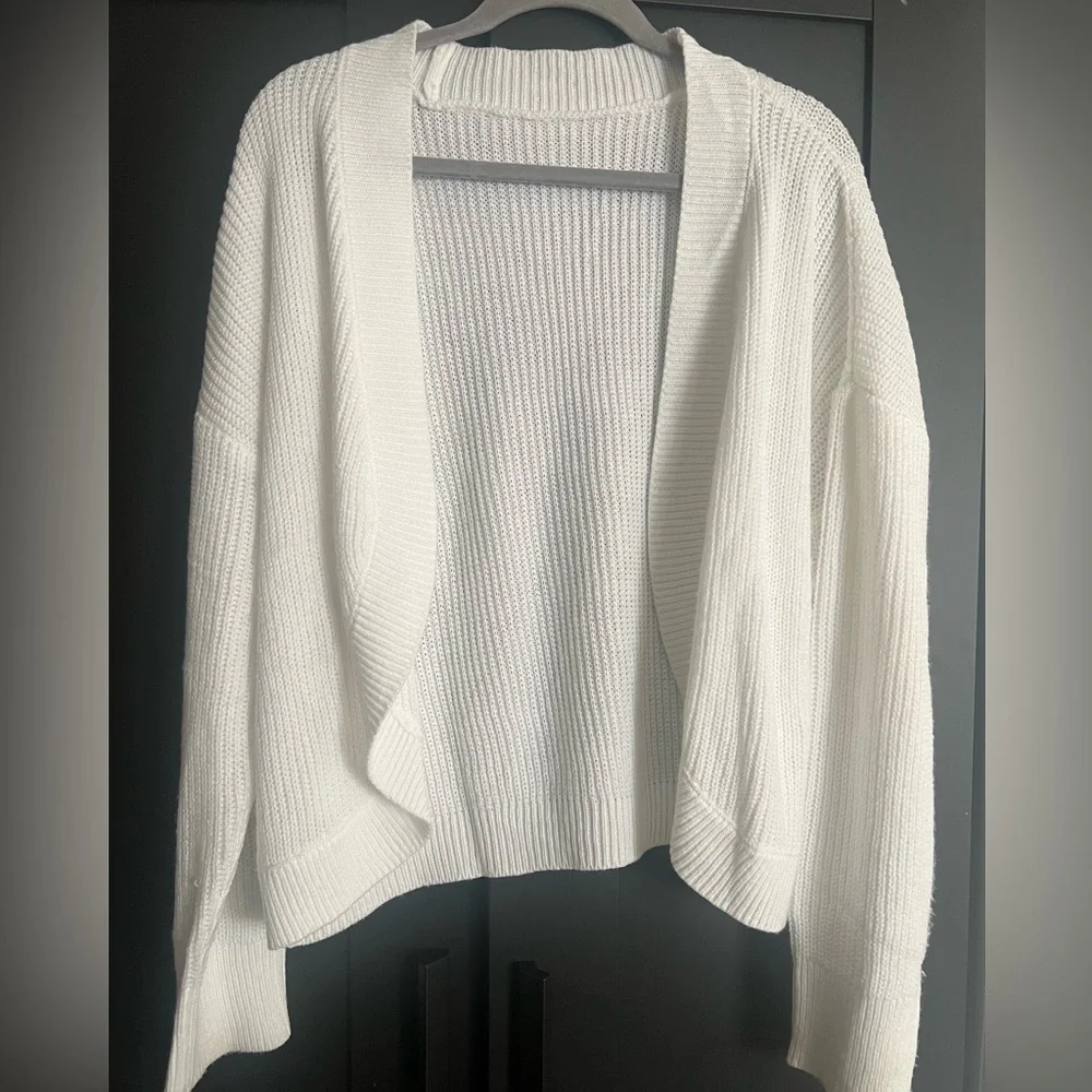 Elegant White Women's Sweater